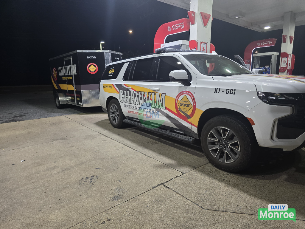 Chavivim volunteers en route to Florida with rescue equipment